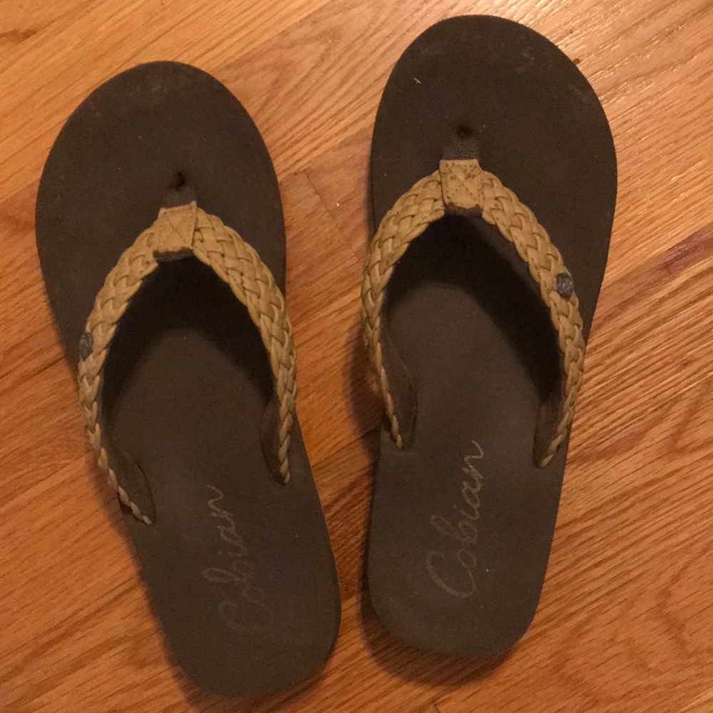 Cobian flip flops